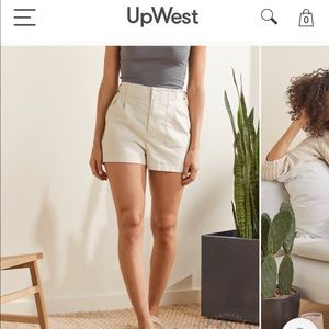 UpWest hemp high waisted pleated short size L